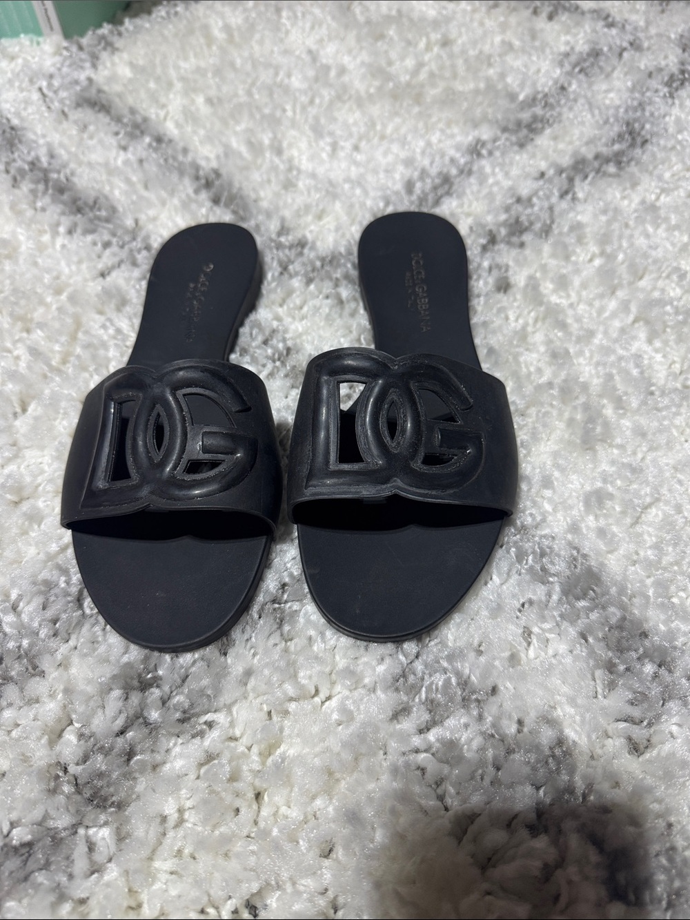 Dolce & Gabbana Bianca Interlock Slide Sandal  size 37 worn 1x Msrp $375